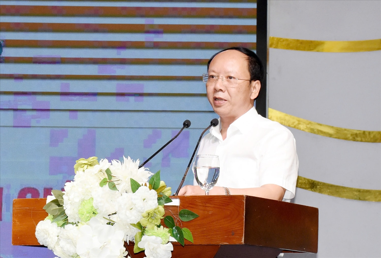Phó Chủ tịch Thường trực UBND tỉnh Nghệ An Bùi Thanh An phát biểu chỉ đạo hội nghị tập huấn - Ảnh: C.K
