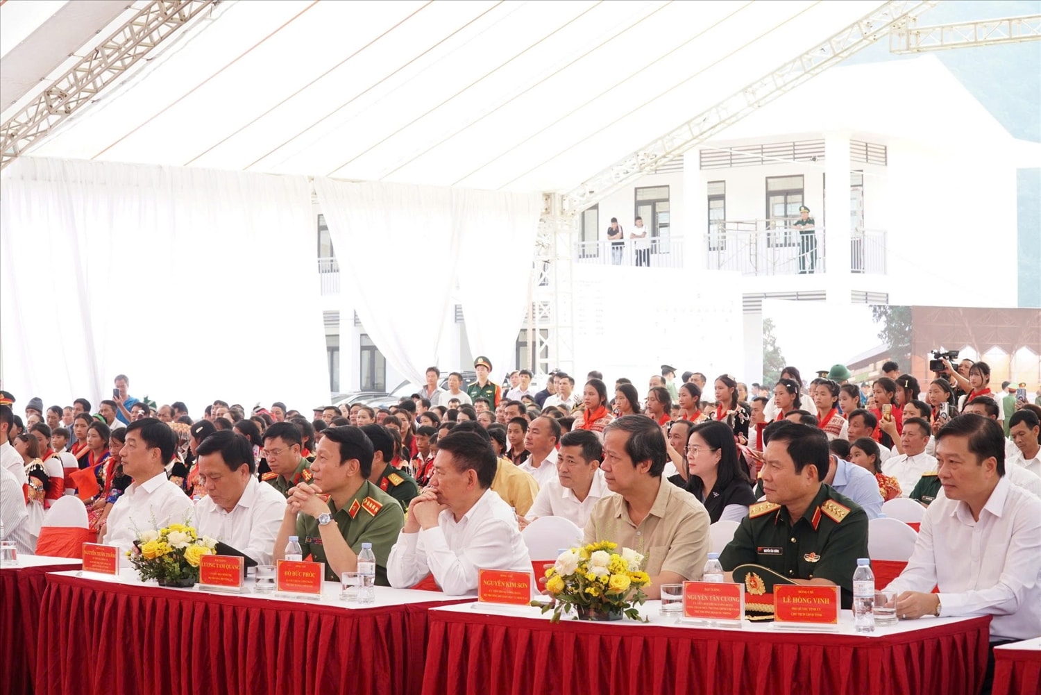Các đại biểu tham dự lễ khởi công - Ảnh: Hồ Lài