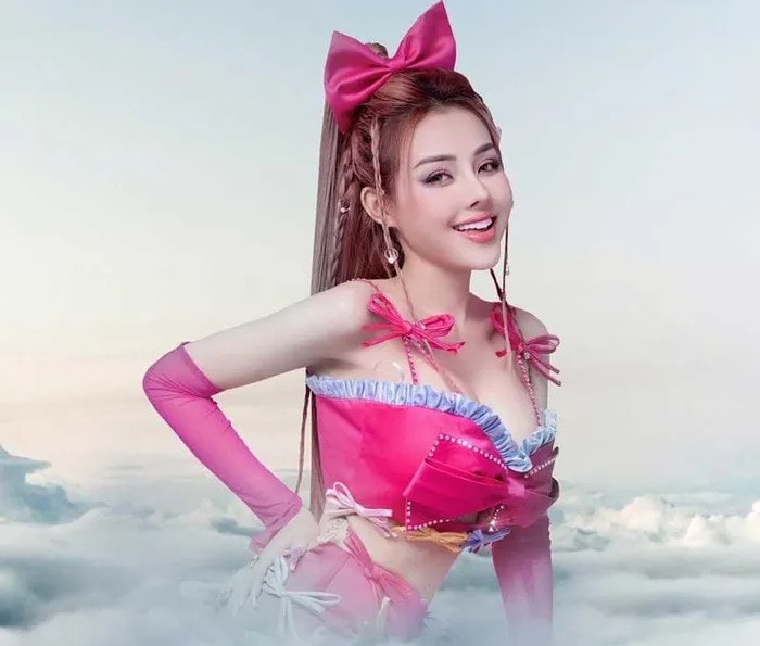 Từ thị phi đến vòng lao lý trước khi bị bắt, Ngân 98 nổi lên như một nhân vật “hai mặt” Từ thị phi đến vòng lao lý trước khi bị bắt, Ngân 98 nổi lên như một nhân vật “hai mặt”