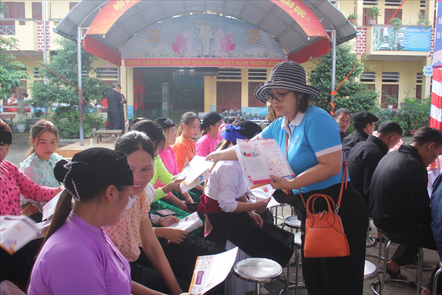 Kết thúc giai đoạn I, Dự án 8 “Thực hiện bình đẳng giới và giải quyết những vấn đề cấp thiết đối với phụ nữ và trẻ em” đã đạt nhiều kết quả tích cực