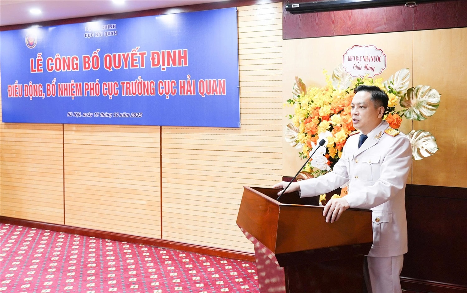 Ông Nguyễn Thành Hưng phát biểu tại Lễ công bố quyết định điều động, bổ nhiệm giữ chức vụ Phó Cục trưởng Cục Hải quan Hà Nội, ngày 15/10/2025.
