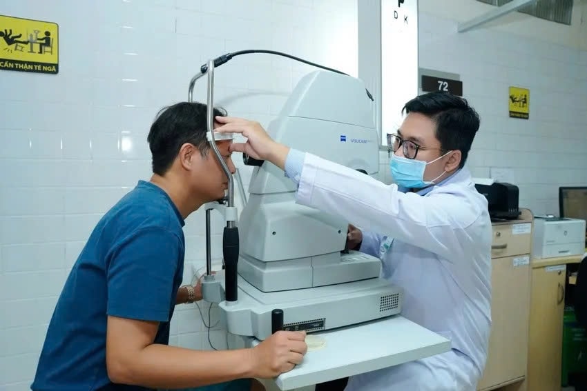 Khoảng 30 - 50% bệnh nhân tiểu đường được ghi nhận có dấu hiệu của tổn thương võng mạc khi thăm khám mắt