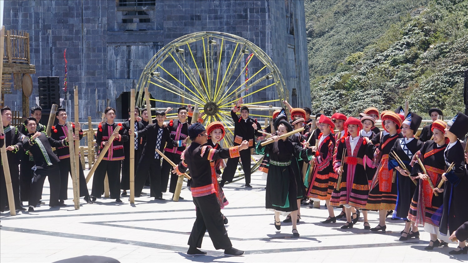 Sẽ diễn ra nhiều hoạt động văn hóa đặc sắc tại Festival sông Hồng năm 2025 (ảnh Trọng Bảo)