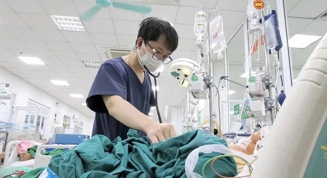 Nhiều ca bệnh nhiễm xoắn khuẩn Leptospira dẫn tới nguy kịch phải nhập viện điều trị. Ảnh: BVCC