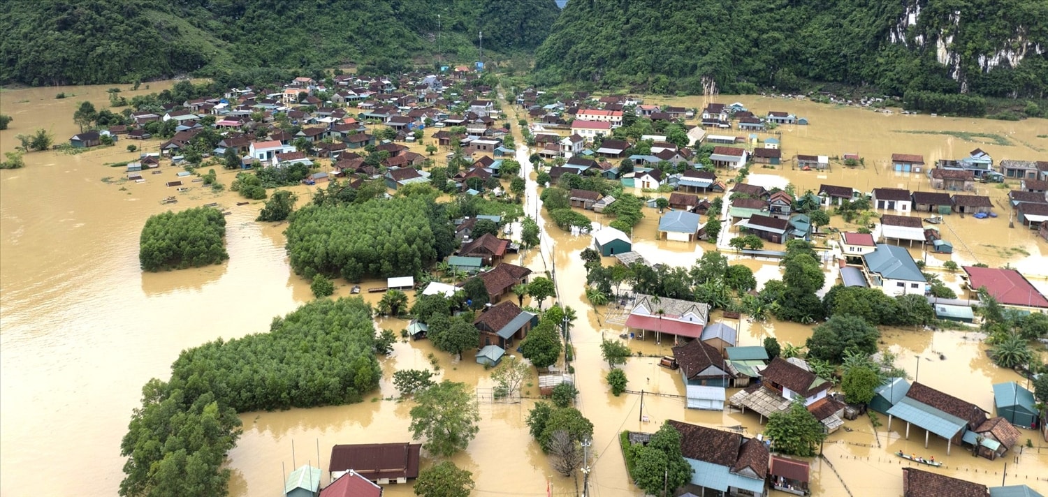 Thủ tướng chỉ đạo tập trung phòng, tránh, ứng phó mưa lũ, ngập lụt tại khu vực Trung Trung Bộ (Ảnh MH)