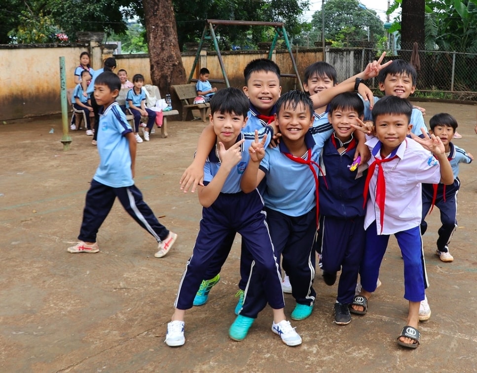 Bên cạnh việc đầu tư xây dựng hạ tầng, tỉnh Gia Lai và ngành giáo dục địa phương tiếp tục quan tâm triển khai nhiều chính sách đối với trẻ em, học sinh, học viên người DTTS ở miền núi, vùng bãi ngang, ven biển và hải đảo(Ảnh: P.T)