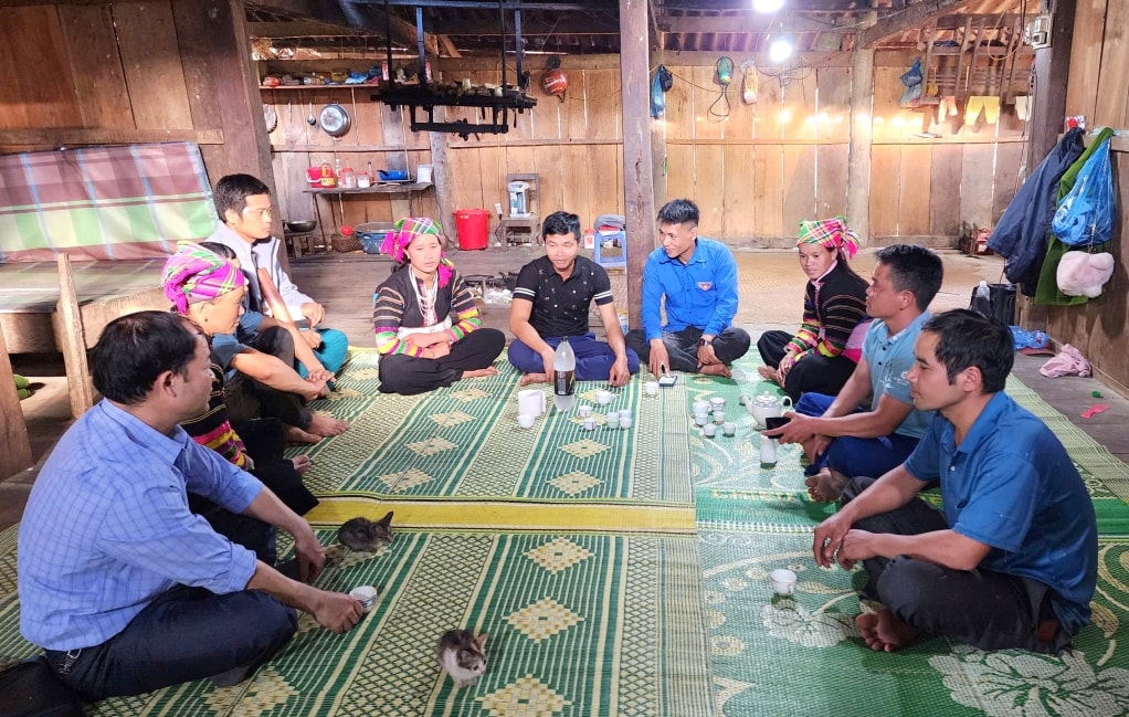 (bài chuyên đề CB)  Đám cưới sớm và những đứa trẻ không giấy khai sinh ở vùng cao Cao Bằng 1