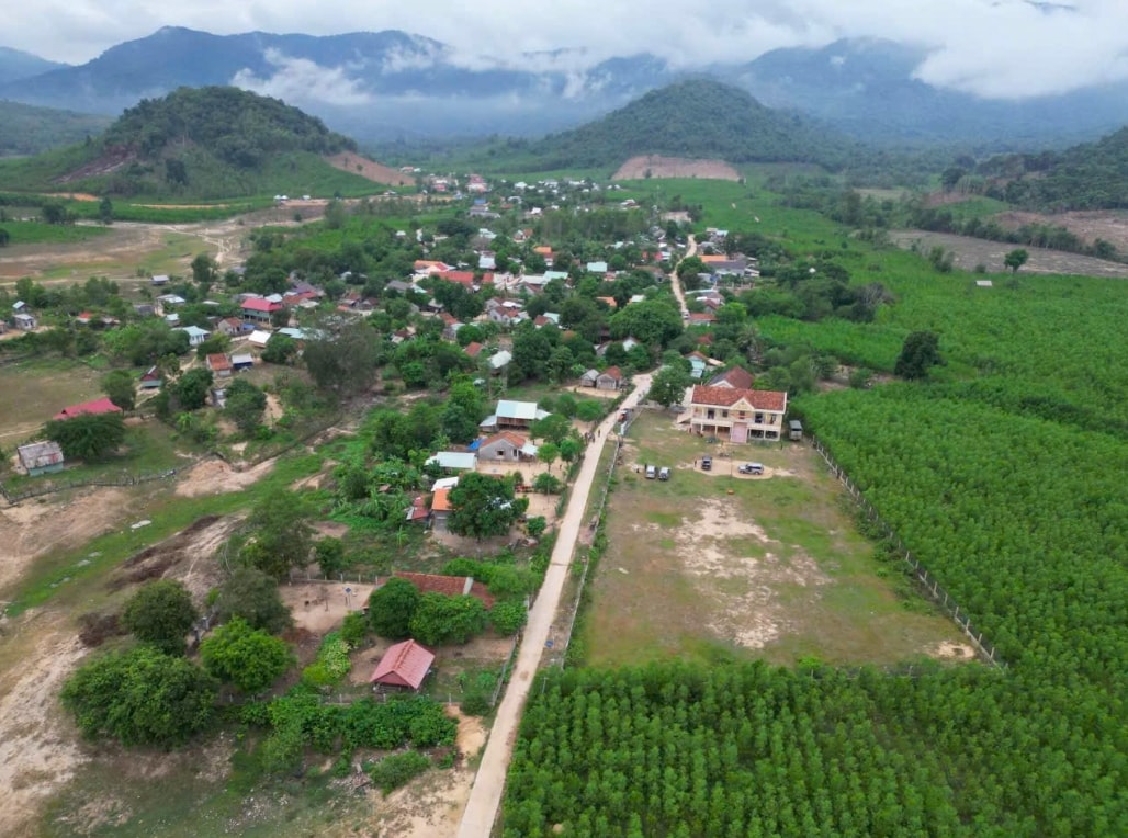 Làng Canh Tiến nhìn từ trên cao. (Ảnh: T.N)