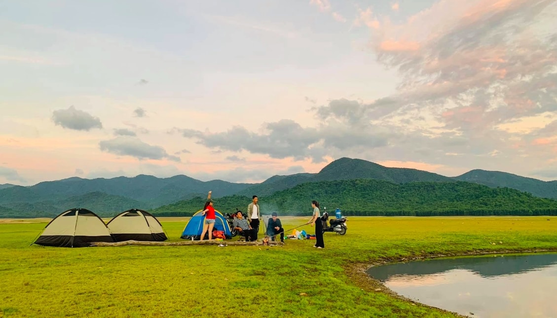 Hồ Núi Một có phong cảnh nên thơ, phù hợp phát triển du lịch sinh thái, dã ngoại, trekking. (Ảnh S.T)