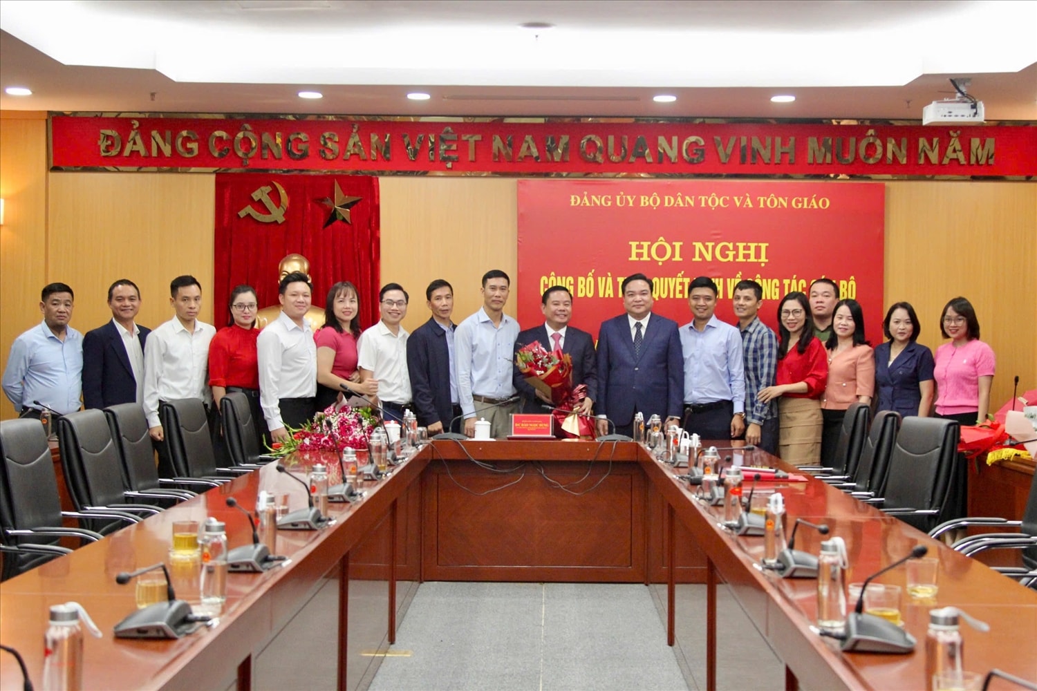 Bộ trưởng Đào Ngọc Dung: Việc lựa chọn lãnh đạo Văn phòng Đảng ủy Bộ phải đúng người, đúng việc 8