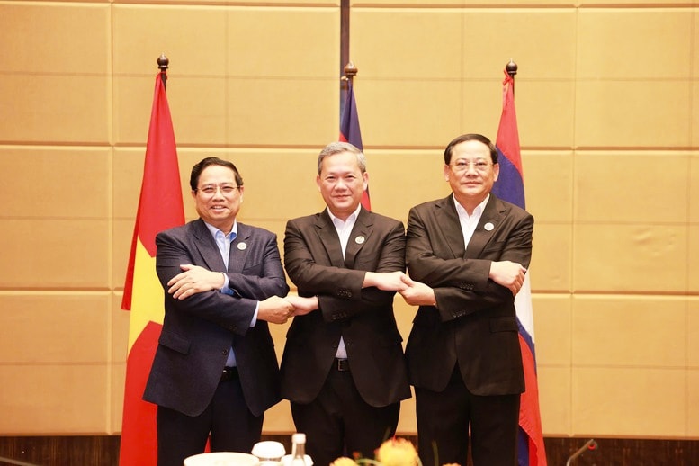 Thủ tướng Chính phủ Phạm Minh Chính và Thủ tướng Campuchia Hun Manet, Thủ tướng Lào Sonexay Siphandone - Ảnh: VGP/Nhật Bắc Thủ tướng Chính phủ Phạm Minh Chính và Thủ tướng Campuchia Hun Manet, Thủ tướng Lào Sonexay Siphandone - Ảnh: VGP/Nhật Bắc