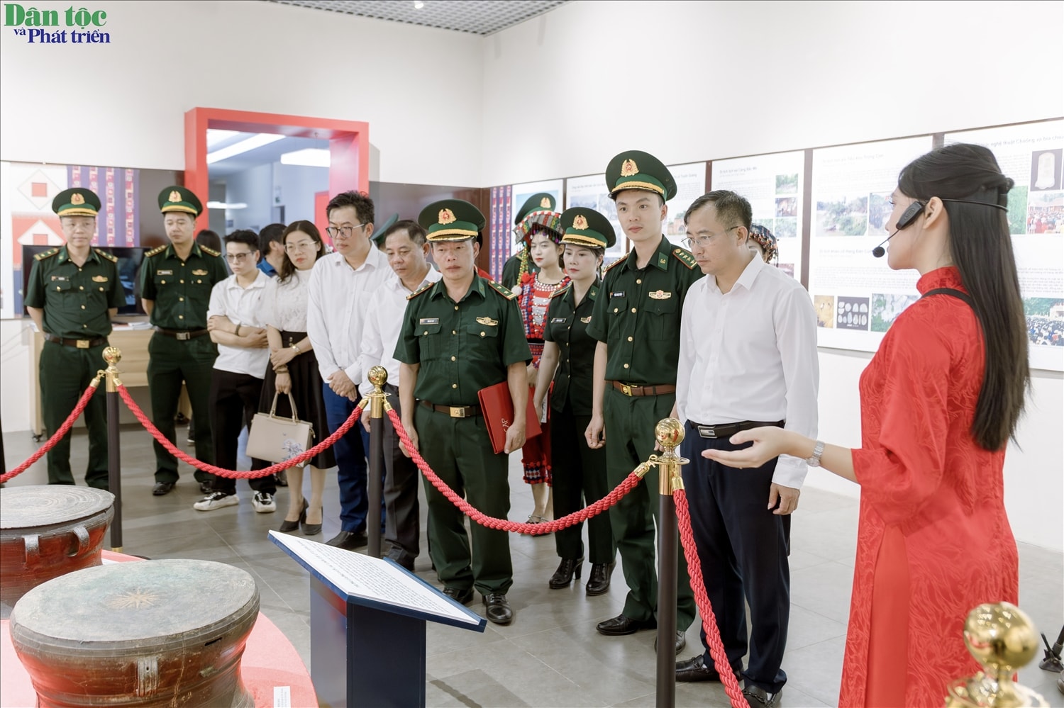 Triển lãm nhằm tôn vinh, quảng bá các giá trị di sản văn hóa vật thể và phi vật thể, đồng thời giới thiệu hình ảnh con người, thiên nhiên và bản sắc văn hóa đặc trưng của Tuyên Quang đến với du khách trong và ngoài nước