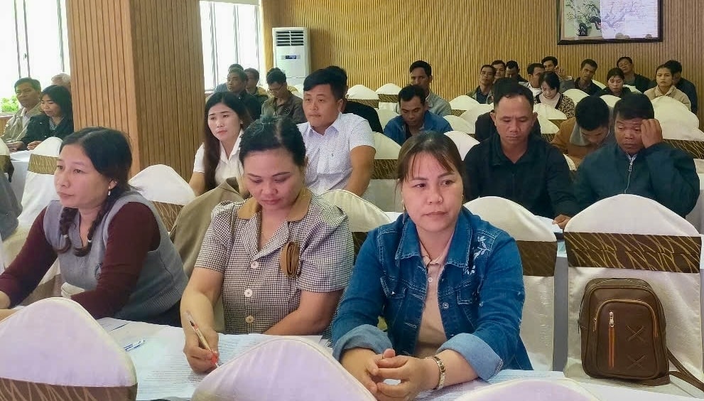 Học viên được ngheo báo cáo, bổ sung kiến thức, kỹ năng về khởi nghiệp, phát triển nguồn nhân lực thương mại 