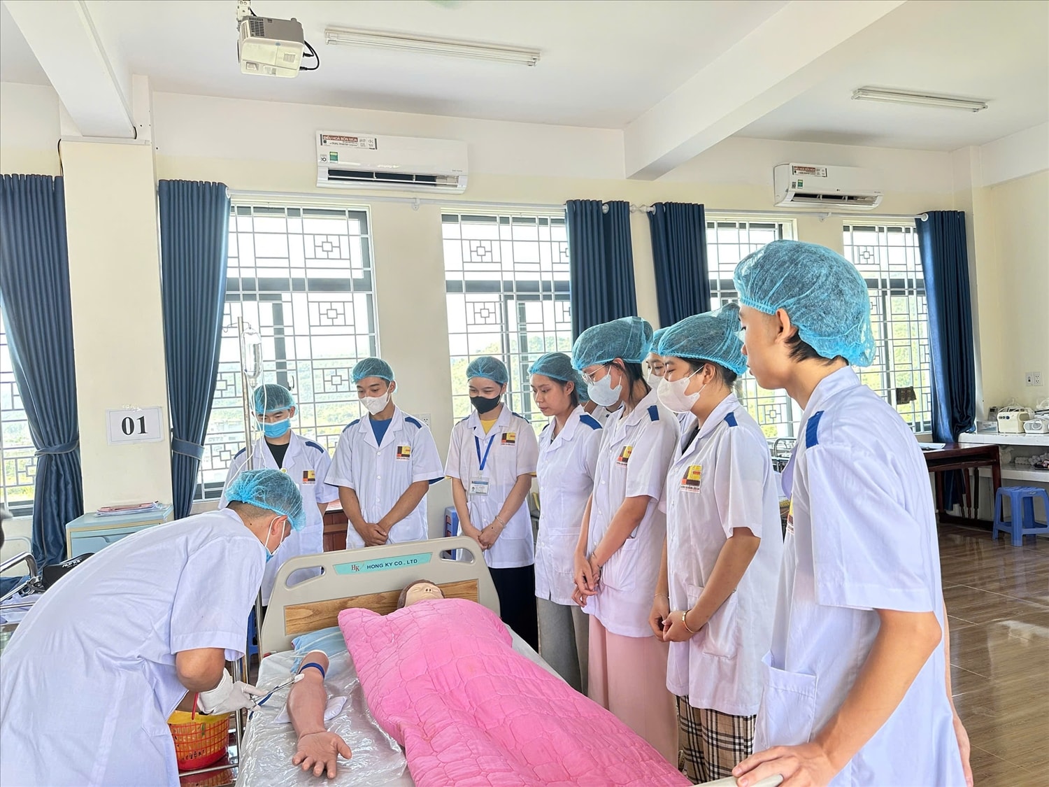 Trường Cao đẳng Lào Cai đang đào tạo 24 mã ngành trình độ cao đẳng và 27 mã ngành trung cấp (ảnh Trọng Bảo)