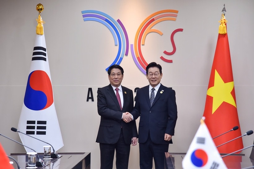 Chủ tịch nước Lương Cường hội đàm với Tổng thống Hàn Quốc Lee Jae Myung.