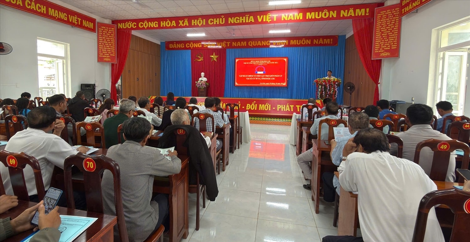 Quang cảnh hội nghị tập huấn tại xã Cư M’ta