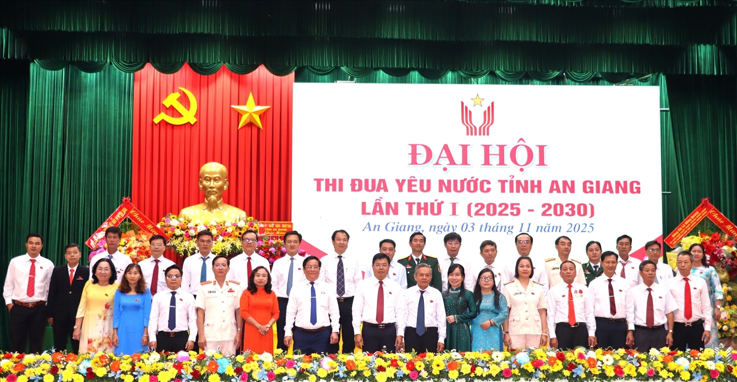 Đoàn đại biểu tỉnh An Giang tham dự Đại hội Thi đua yêu nước toàn quốc lần thứ XI 