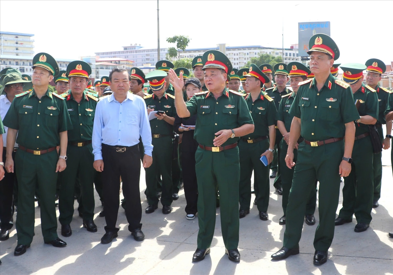 Đoàn công tác Bộ Quốc phòng kiểm tra công tác chuẩn bị tại khu vực biên giới tỉnh Tây Ninh 