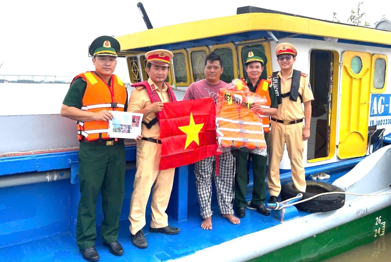 Với nhiều hình thức tuyên truyền sinh động  đã thu hút các em tham gia tích cực - Ảnh Phương Vũ