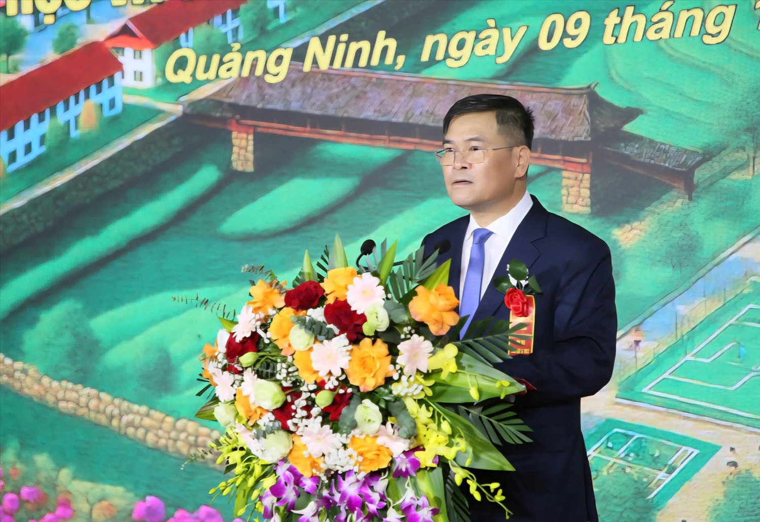 Chủ tịch UBND tỉnh Quảng Ninh Bùi Văn Khắng phát biểu tại Lễ khởi công xây dựng điểm Trường nội trú liên cấp Quảng Sơn, xã Đường Hoa, Quảng Ninh. (Ảnh: Mỹ Dung)