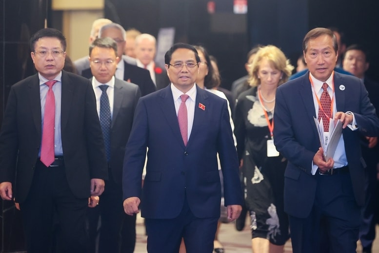 Thủ tướng Phạm Minh Chính đến dự Diễn đàn Doanh nghiệp Việt Nam thường niên năm 2025 - Ảnh: VGP/Nhật Bắc Thủ tướng Phạm Minh Chính đến dự Diễn đàn Doanh nghiệp Việt Nam thường niên năm 2025 - Ảnh: VGP/Nhật Bắc