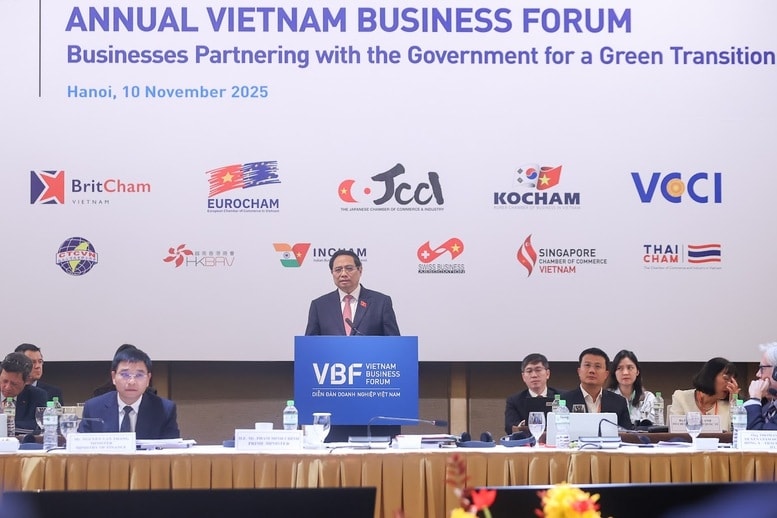 Thủ tướng nhấn mạnh, 5 năm qua, kinh tế Việt Nam khẳng định đủ sức chống chịu trước các cú sốc bên ngoài, duy trì tốc độ tăng trưởng thuộc nhóm cao hàng đầu thế giới - Ảnh: VGP/Nhật Bắc Thủ tướng nhấn mạnh, 5 năm qua, kinh tế Việt Nam khẳng định đủ sức chống chịu trước các cú sốc bên ngoài, duy trì tốc độ tăng trưởng thuộc nhóm cao hàng đầu thế giới - Ảnh: VGP/Nhật Bắc