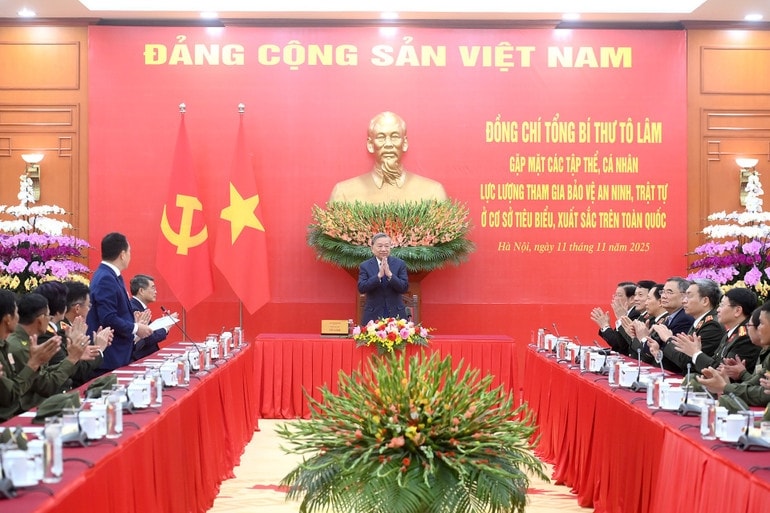 Quang cảnh buổi gặp mặt. (Ảnh: ĐĂNG KHOA) 