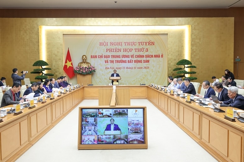 Thủ tướng Phạm Minh Chính, Trưởng Ban Chỉ đạo Trung ương về chính sách nhà ở và thị trường bất động sản, chủ trì phiên họp thứ 3 của Ban Chỉ đạo - Ảnh: VGP/Nhật Bắc