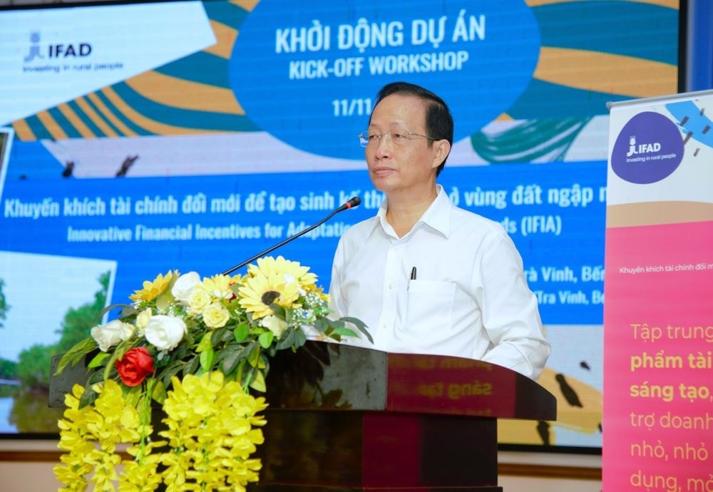 Ông Nguyễn Trúc Sơn, Phó Chủ tịch UBND tỉnh Vĩnh Long phát biểu tại lễ khởi động dự án. (Ảnh: IFAD)