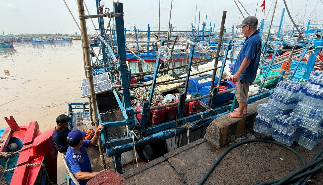 Mọi thứ đã sắn sàng cho chuyến đánh bắt sau bão. (Ảnh T.Q) Mọi thứ đã sắn sàng cho chuyến đánh bắt sau bão. (Ảnh T.Q)