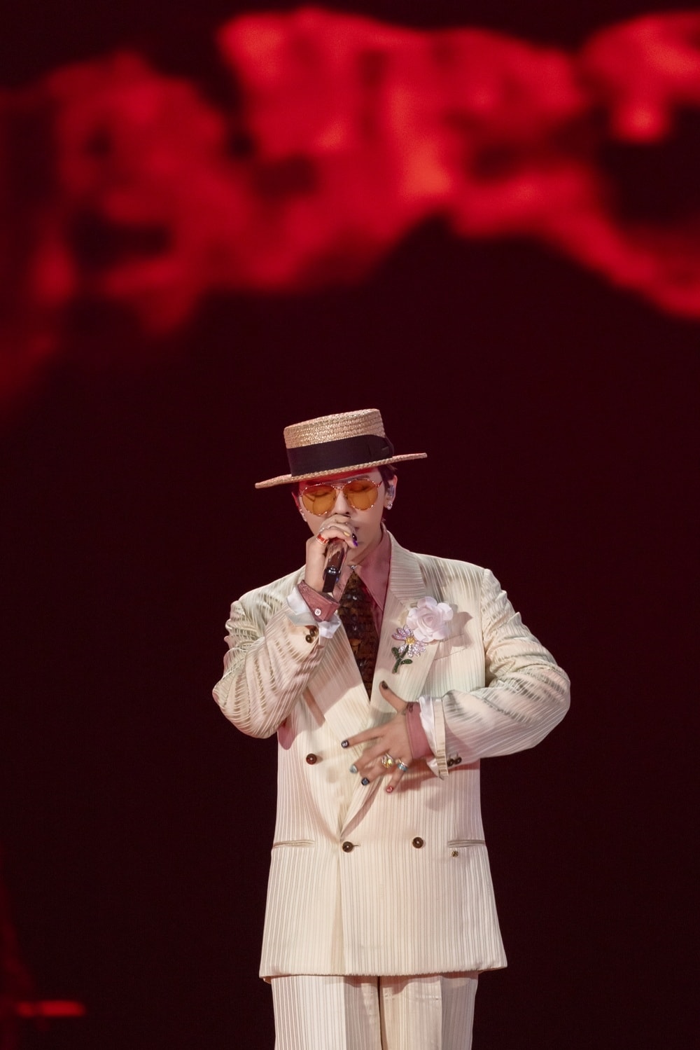 Không chỉ là bữa tiệc âm nhạc, concert của G-DRAGON còn là minh chứng cho năng lực tổ chức đẳng cấp quốc tế, giúp khán giả Việt lần đầu được trải nghiệm chuẩn World Tour ngay trong nước. Từ âm thanh, ánh sáng, sân khấu, an ninh, Logistics đến các hoạt động như Soundcheck VIP, Send-off, mọi chi tiết đều được vận hành trơn tru và chuyên nghiệp. Không chỉ là bữa tiệc âm nhạc, concert của G-DRAGON còn là minh chứng cho năng lực tổ chức đẳng cấp quốc tế, giúp khán giả Việt lần đầu được trải nghiệm chuẩn World Tour ngay trong nước. Từ âm thanh, ánh sáng, sân khấu, an ninh, Logistics đến các hoạt động như Soundcheck VIP, Send-off, mọi chi tiết đều được vận hành trơn tru và chuyên nghiệp.