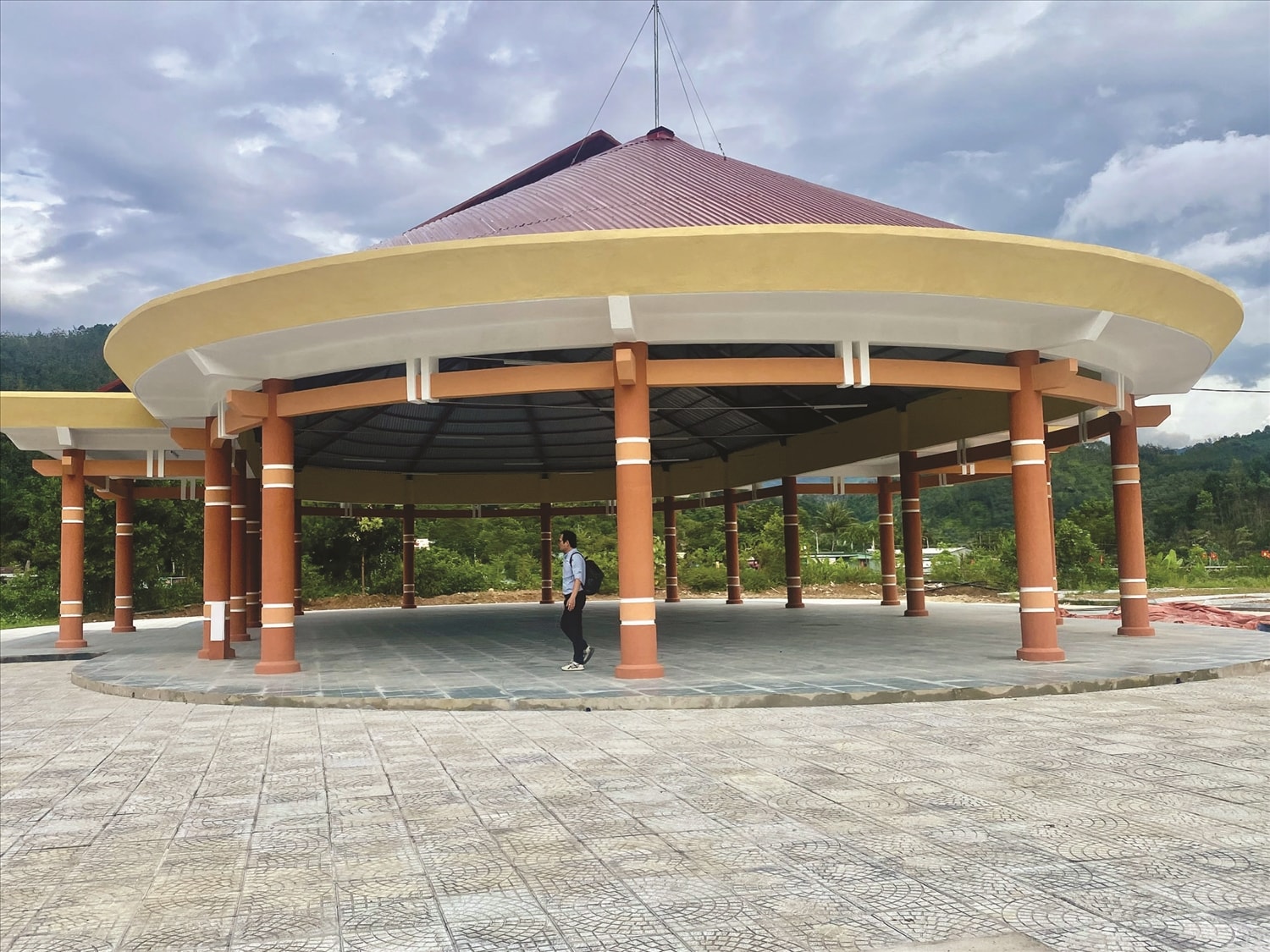 Chợ A Vương được xây dựng mới. (Ảnh Huy Trường) Chợ A Vương được xây dựng mới. (Ảnh Huy Trường)