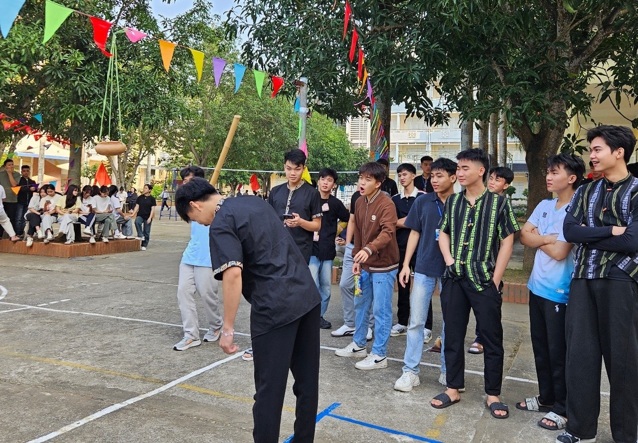 Trường Dự bị Đại học Dân tộc Sầm Sơn khai giảng năm học 2025 – 2026 7
