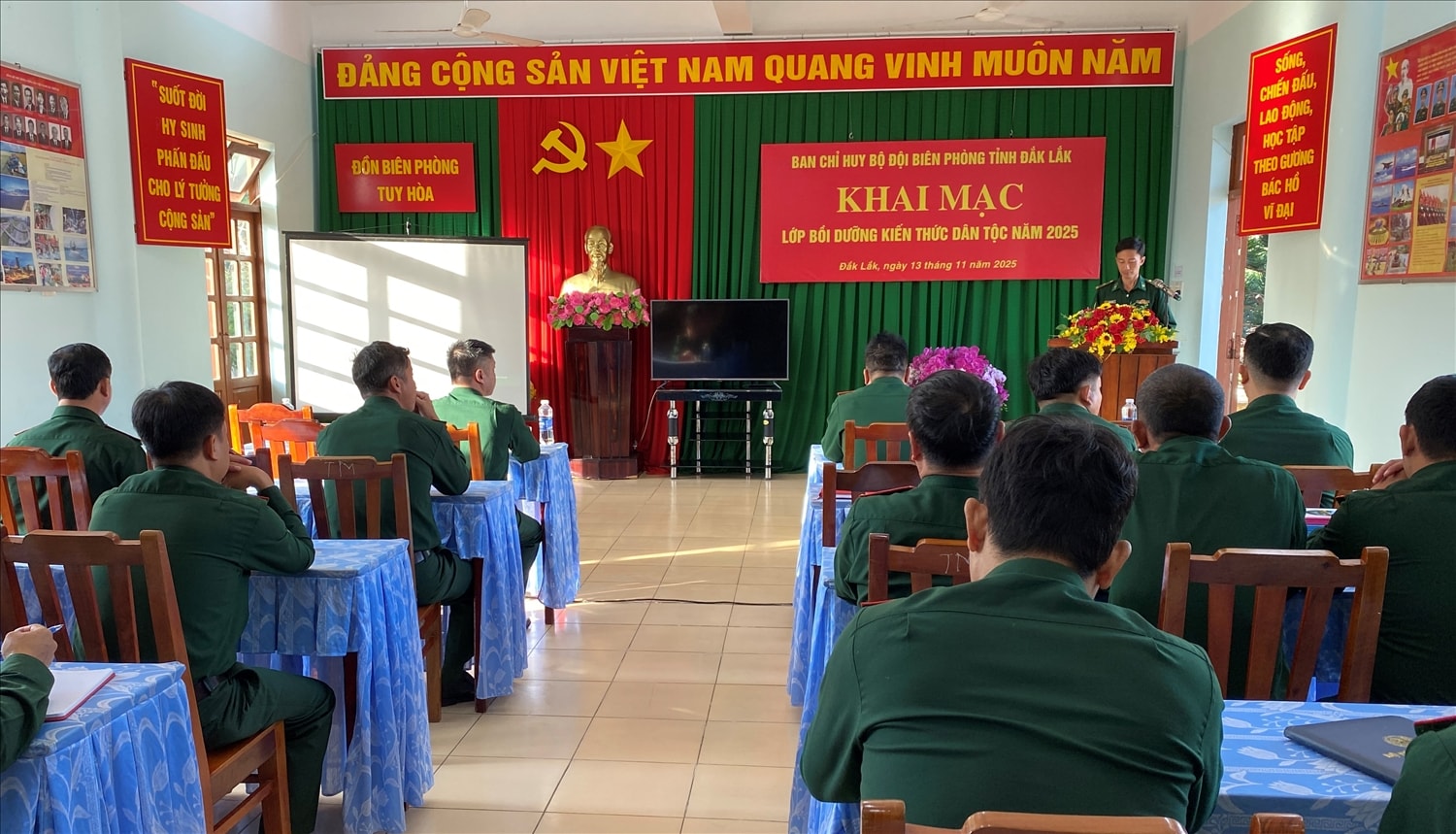 Toàn cảnh lớp bồi dưỡng
