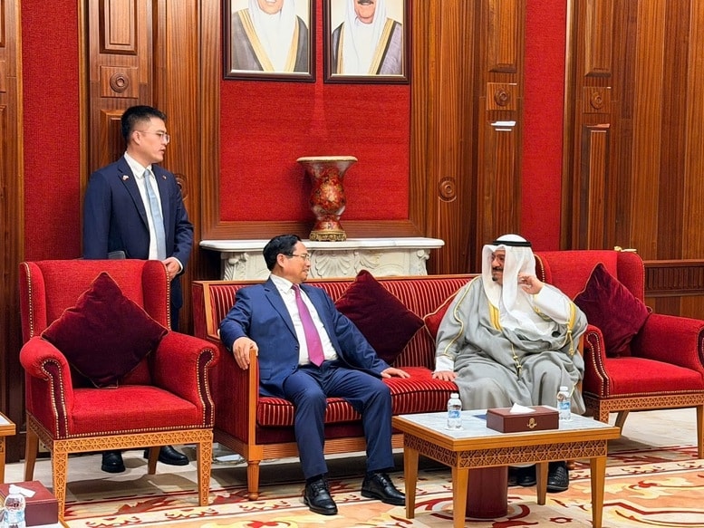 Thủ tướng Chính phủ Phạm Minh Chính bày tỏ vui mừng đến thăm Kuwait, cảm ơn sự đón tiếp hết sức nồng ấm, trọng thị và chân thành của Hoàng gia, Chính phủ và nhân dân Kuwait - Ảnh: VGP/Nhật Bắc