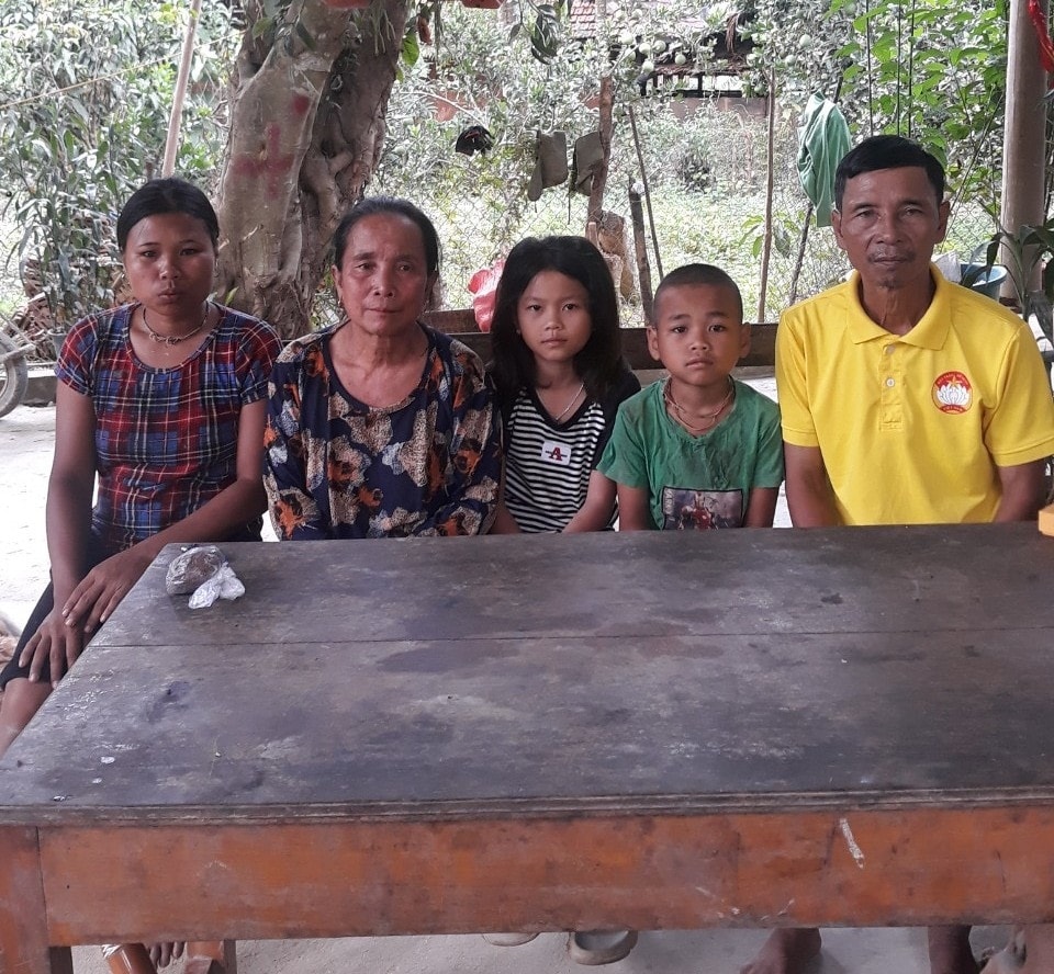 Gia đình ông La Văn Linh là một trong những hộ dân Đan Lai thoát nghèo ở bản Cò Phạt, xã Môn Sơn Gia đình ông La Văn Linh là một trong những hộ dân Đan Lai thoát nghèo ở bản Cò Phạt, xã Môn Sơn