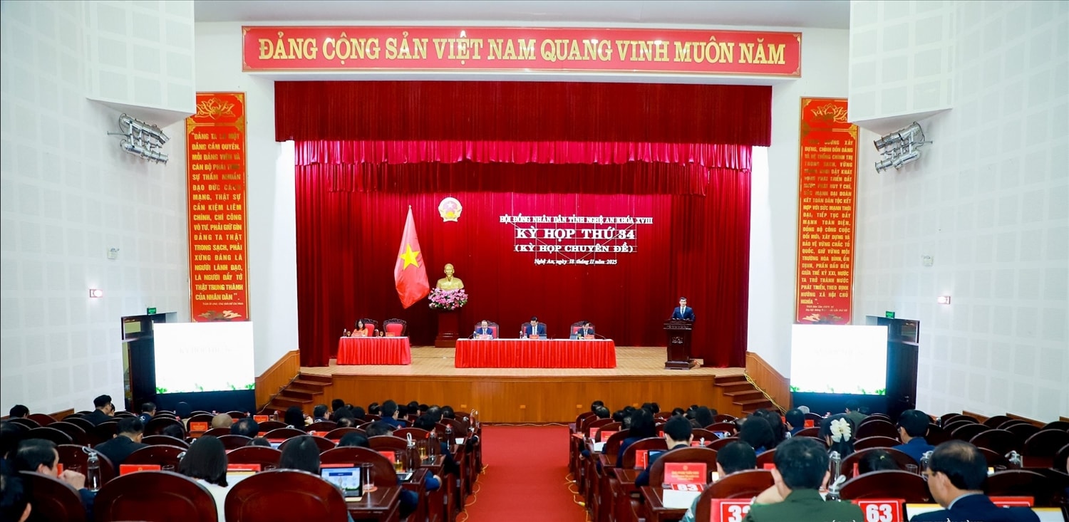 Toàn cảnh kỳ hợp thứ 34, HĐND tỉnh Nghệ An khóa XVIII, nhiệm kỳ 2021 - 2026 Toàn cảnh kỳ hợp thứ 34, HĐND tỉnh Nghệ An khóa XVIII, nhiệm kỳ 2021 - 2026
