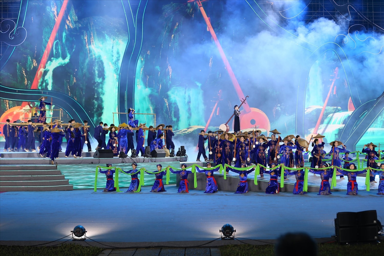 Festival Sông Hồng 2025 đã mở ra chặng đường mới cho Lào Cai trong hành trình hội nhập, phát triển và vươn ra khu vực