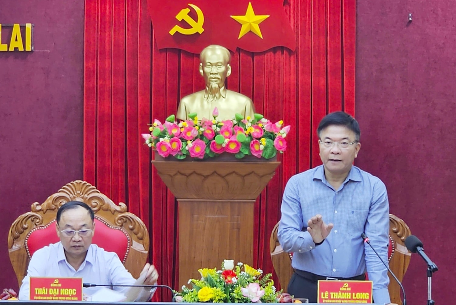 Phó Thủ tướng Chính phủ Lê Thành Long làm việc với lãnh đạo tỉnh Gia Lai. (Ảnh: T.N) Phó Thủ tướng Chính phủ Lê Thành Long làm việc với lãnh đạo tỉnh Gia Lai. (Ảnh: T.N)