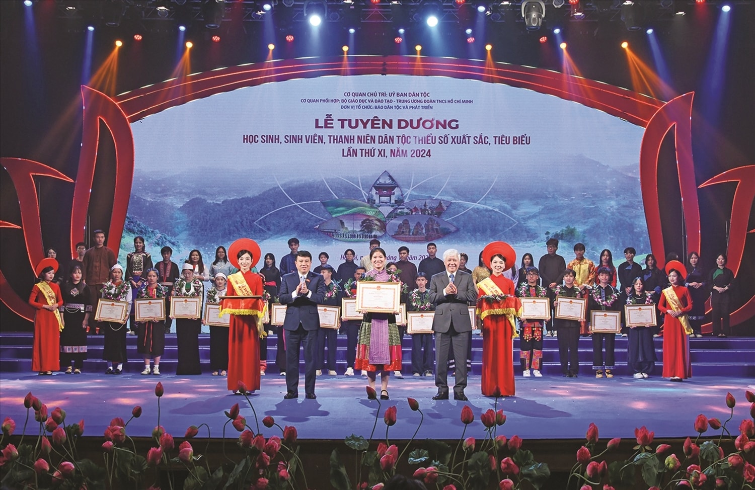 Tại Lễ Tuyên dương năm 2024, 125 em đã được vinh danh, trong đó có 12 em thuộc các dân tộc có khó khăn đặc thù