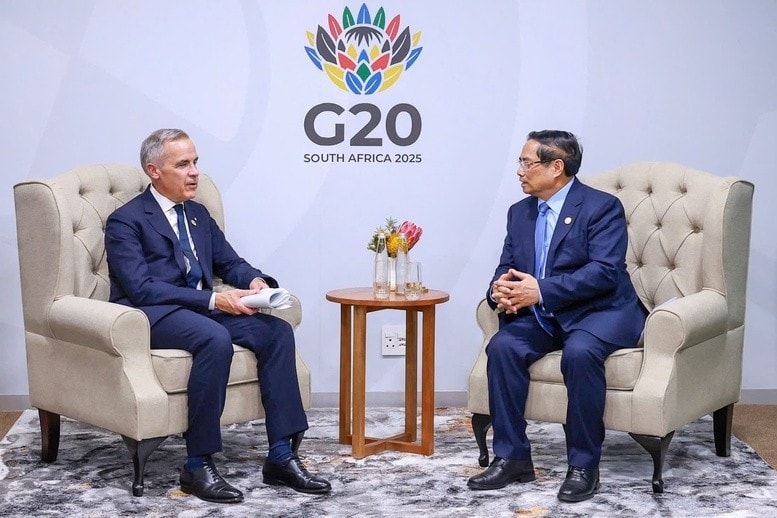 Thủ tướng Phạm Minh Chính và Thủ tướng Canada Mark Carney. (Ảnh: VGP/Nhật Bắc) Thủ tướng Phạm Minh Chính và Thủ tướng Canada Mark Carney. (Ảnh: VGP/Nhật Bắc)