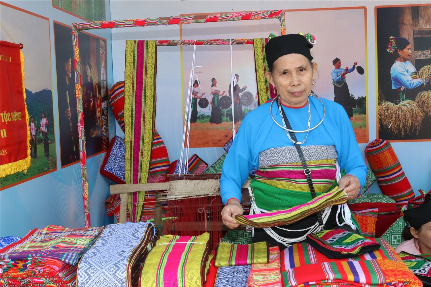 Thổ cẩm của đồng bào Mường Thổ cẩm của đồng bào Mường