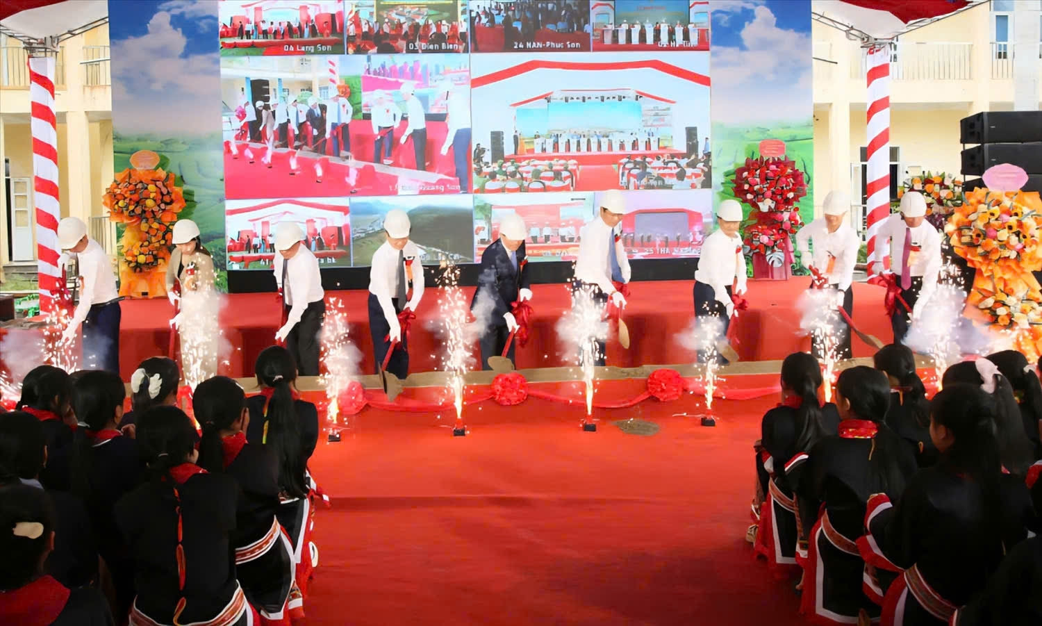 Cùng với cả nước, Quảng Ninh đồng loạt khởi công 06 trường nội trú biên giới ngày 9/11 Cùng với cả nước, Quảng Ninh đồng loạt khởi công 06 trường nội trú liên cấp ở biên giới ngày 9/11