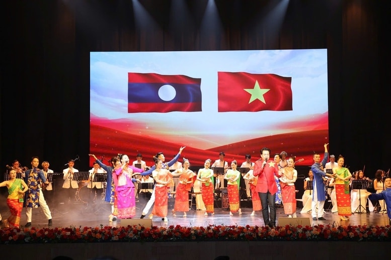 Chương trình nghệ thuật chào mừng tại Lễ Kỷ niệm. Ảnh: VGP/Minh Anh