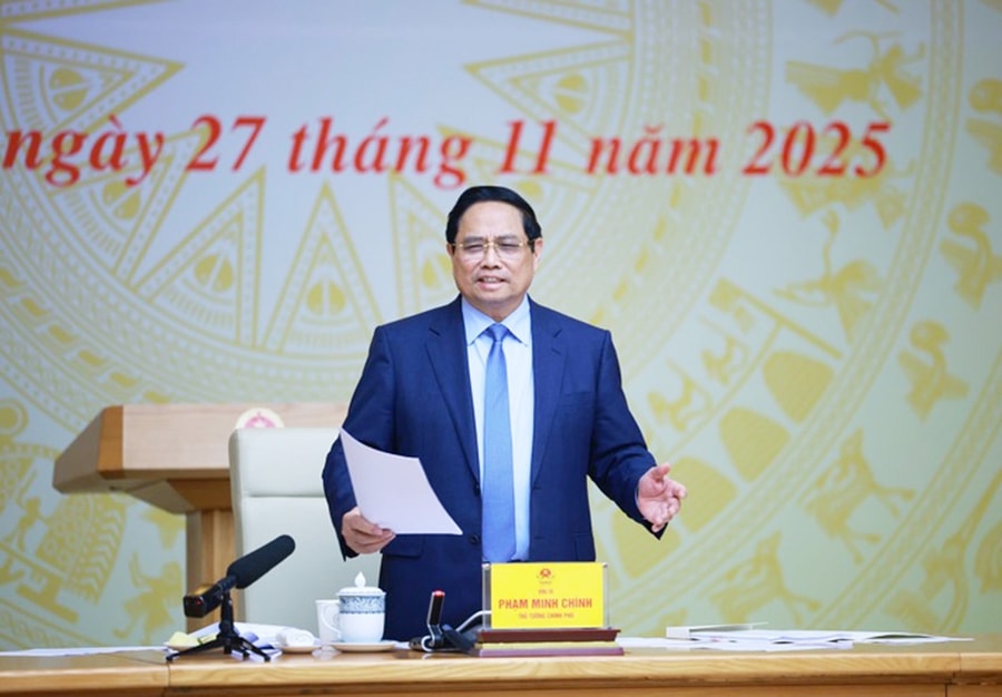 Thủ tướng yêu cầu hoàn thiện hồ sơ các tập thể, cá nhân như Hội đồng đã thông qua để trình cấp có thẩm quyền xem xét - Ảnh: VGP/Nhật Bắc