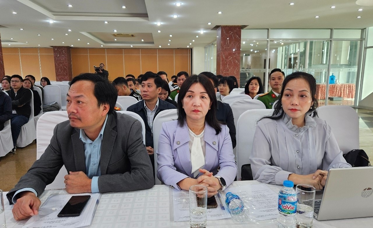 Các đại biểu tham dự hội nghị