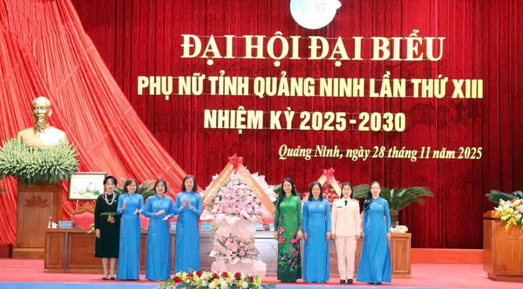 Đại hội đại biểu Phụ nữ tỉnh Quảng Ninh lần thứ XIII Đại hội đại biểu Phụ nữ tỉnh Quảng Ninh lần thứ XIII