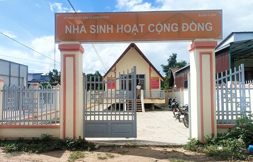 Ngoài đường giao thông, kênh mương nội đồng, buôn Tliêr, xã Cư Pui còn được đầu tư nhà sinh hoạt cộng động khang trang