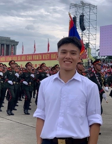Em Triệu Công Nhuận nhớ mãi giây phút nhận bằng khen từ tay Tư lệnh Bộ đội Biên phòng trong lễ tuyên dương năm 2024
