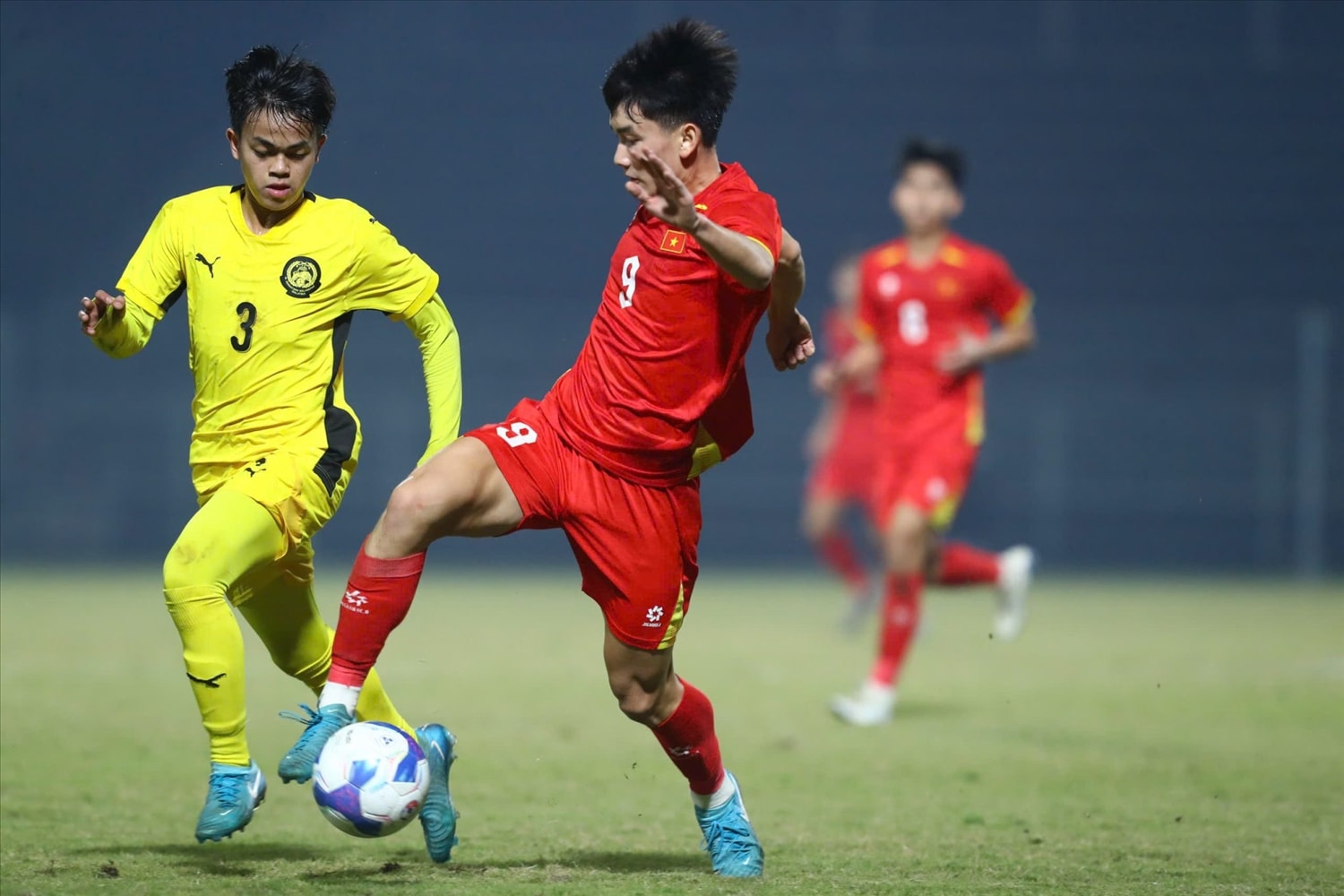 Các cầu thủ U17 Việt Nam đang thể hiện sự tiến bộ vượt bậc qua từng trận đấu